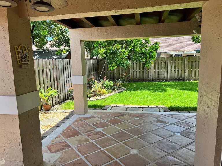 14740 SW 170th Ter — Photo 8