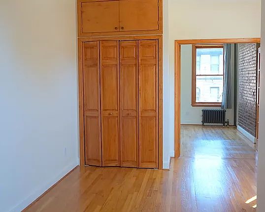 3rd image of 114 E 7th St APT 17