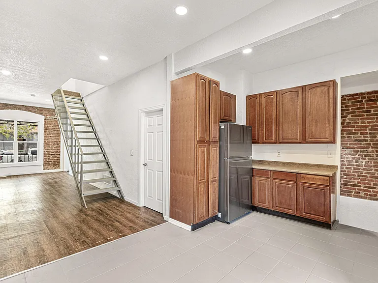 3306 N Gilpin St — Photo 11