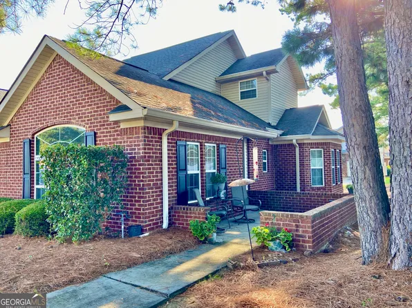 605 Station Square Dr, Byron, GA 31008