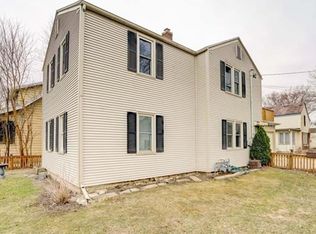 7003 Elmwood Ave #1, Middleton, WI 53562