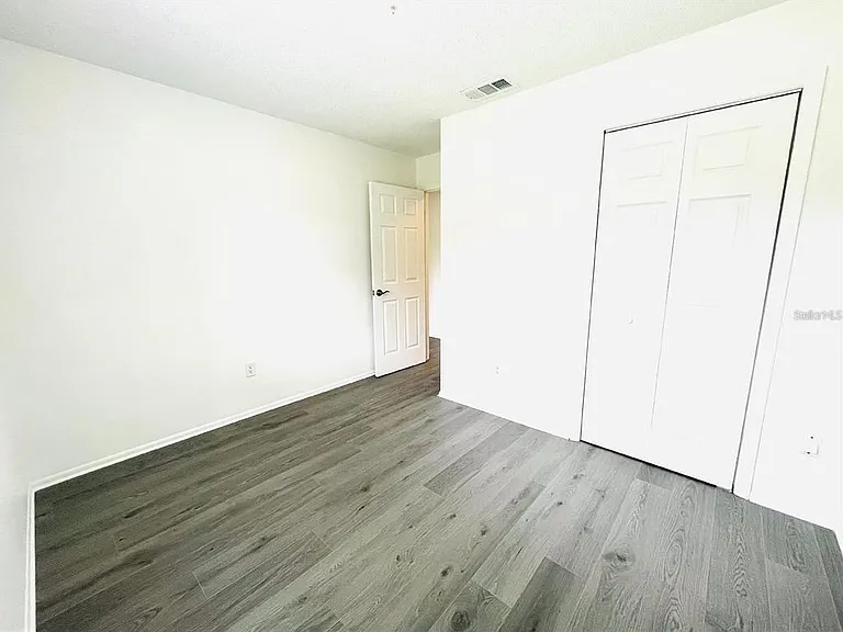 1509 Phyllis St — Photo 9