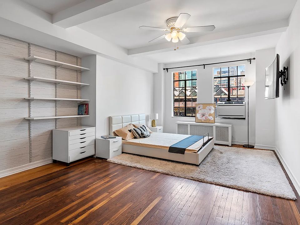 1st image of 320 E 42nd St APT 1603