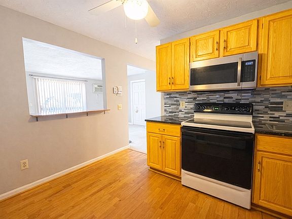 3rd image of 51 Alvarado Ave APT 204