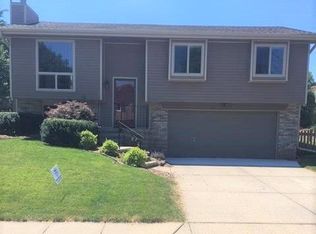 15283 Grover St, Omaha, NE 68144