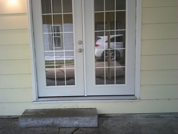 2nd image of 440 S Fisher St