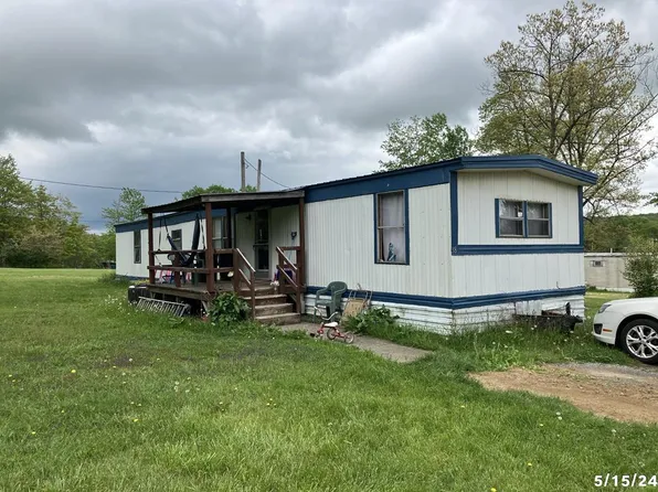 435 Meadow Rd Lot 38, Seneca, PA 16346