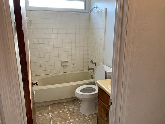 5th image of 2927 Greenon Ct
