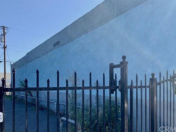 3rd image of 624 E Holt Blvd