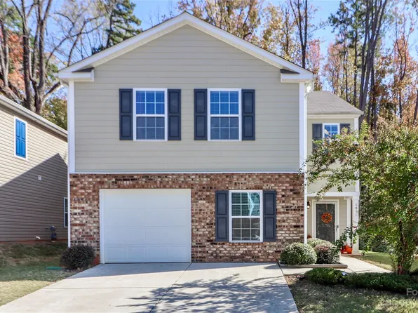 6810 Broad Valley Ct, Charlotte, NC 28216