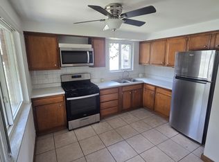 211 W Cherryhill St #2, Pittsburgh, PA 15210