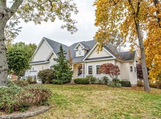 66 Tremont St, Newington, CT 06111