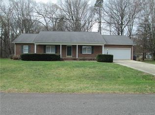 303 Camelot Dr, Statesville, NC 28625