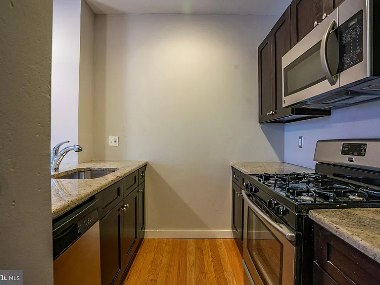 1504 Swain St #2 — Photo 5