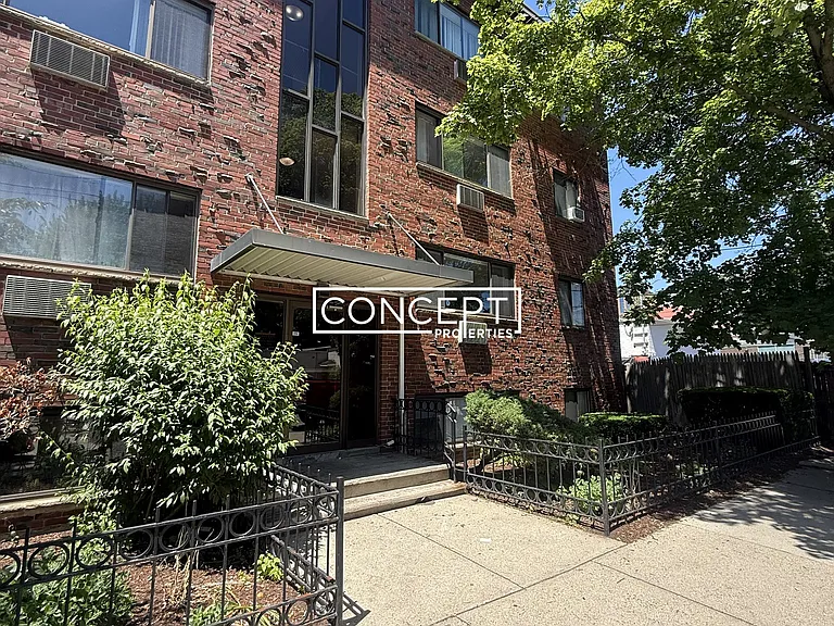 Dustin St — Photo 1