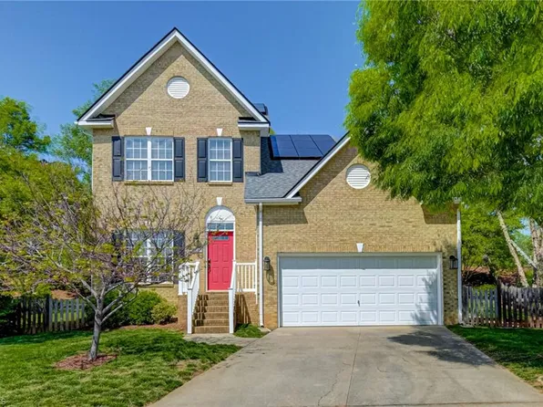 200 Ivystone Ct, Winston Salem, NC 27104