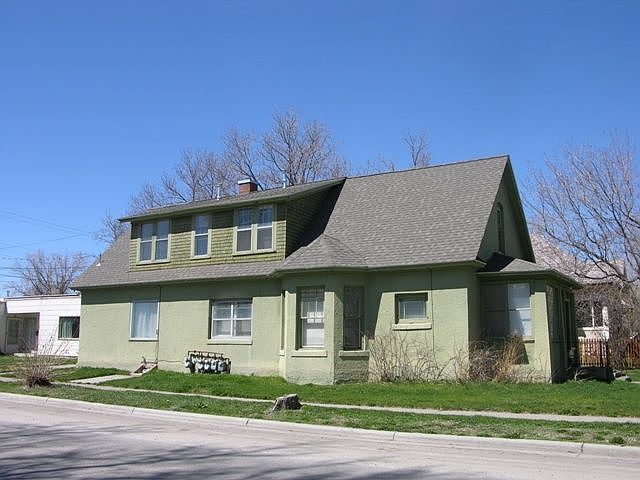 1st image of 506 1/2 W Chinook St
