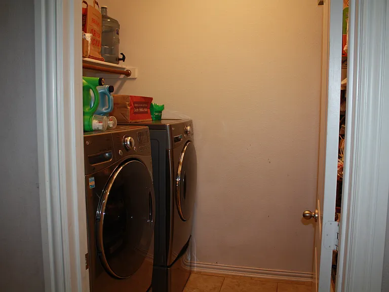 8404 Whistling Duck Dr — Photo 27