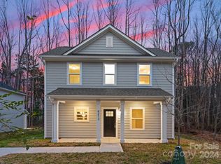 4213 Whispering Oaks Dr, Charlotte, NC 28213