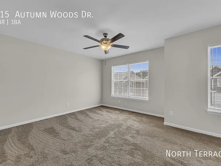 215 Autumn Woods Dr — Photo 9