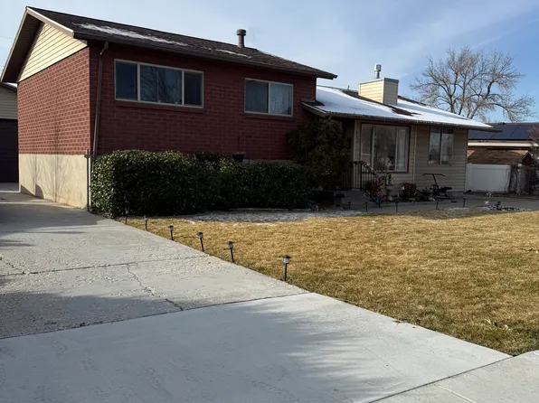 1012 E Sego Lily Dr, Sandy, UT 84094