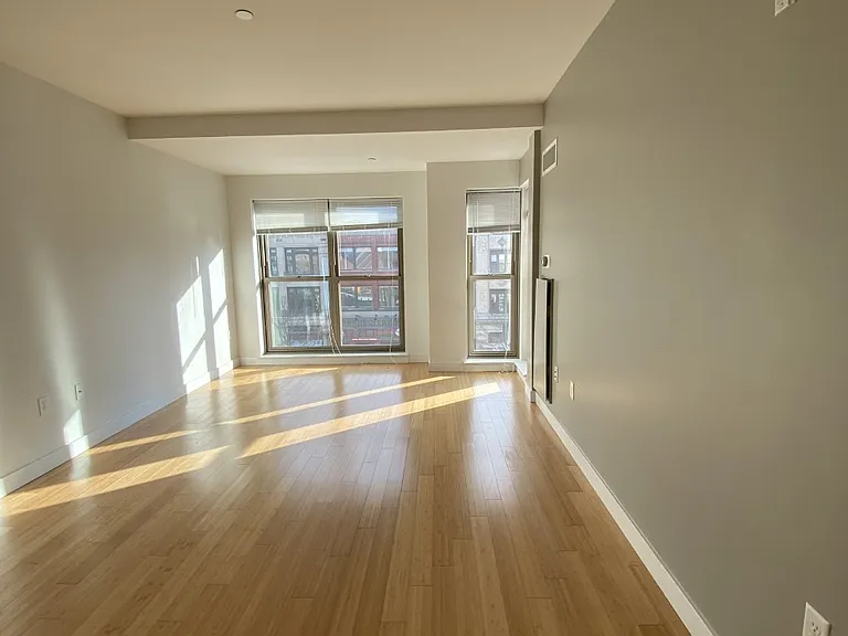 1091 Boylston St — Photo 5