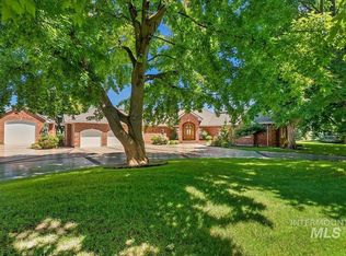 2200 W Clearvue Ct, Eagle, ID 83616