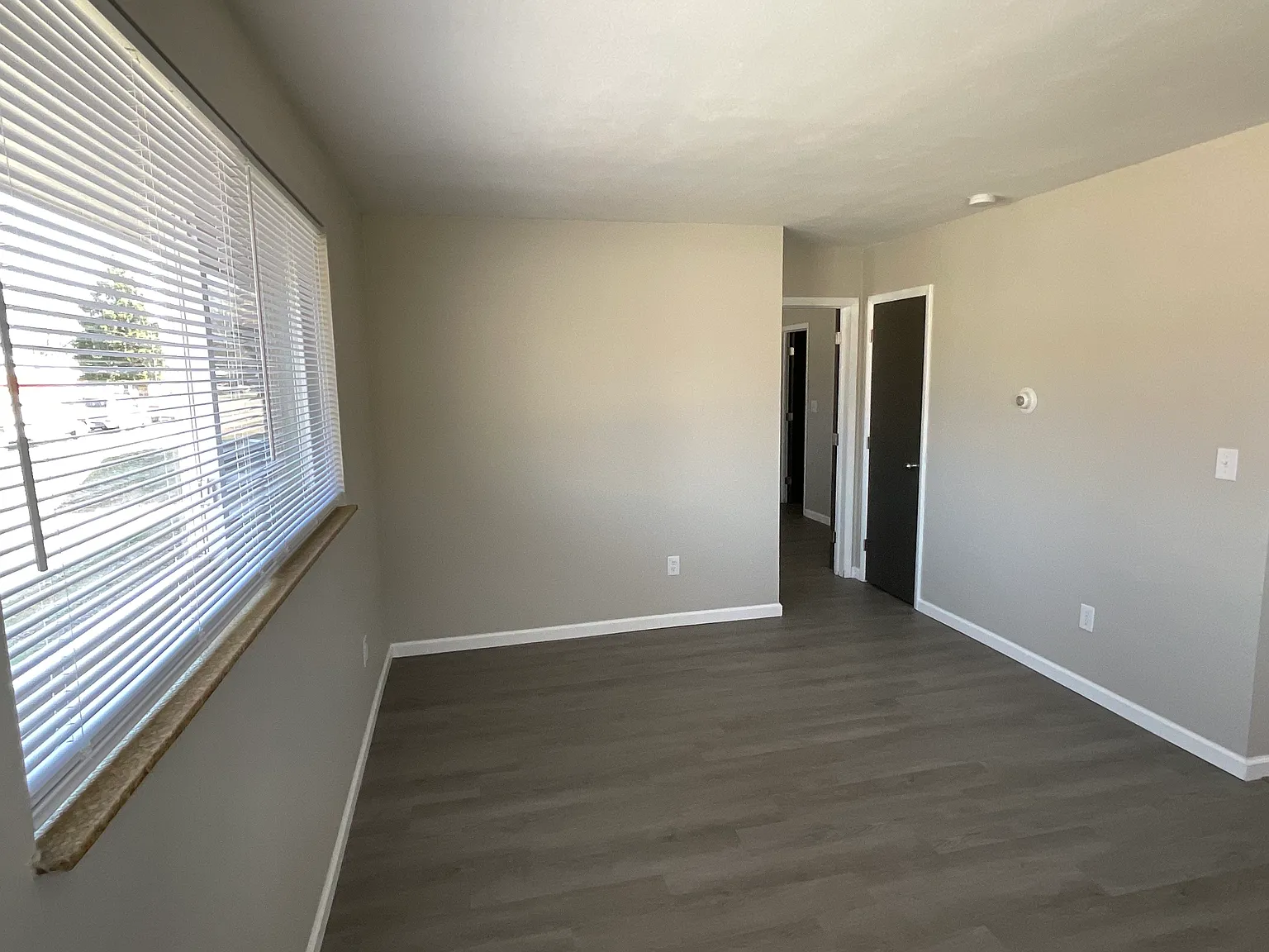 1 bed, 775 sqft, $925 — Photo 2