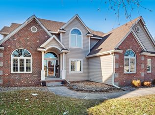 3302 NE Briarwood Dr, Ankeny, IA 50021