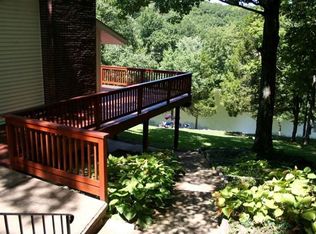 121 S Lake Dr, Hillsboro, MO 63050