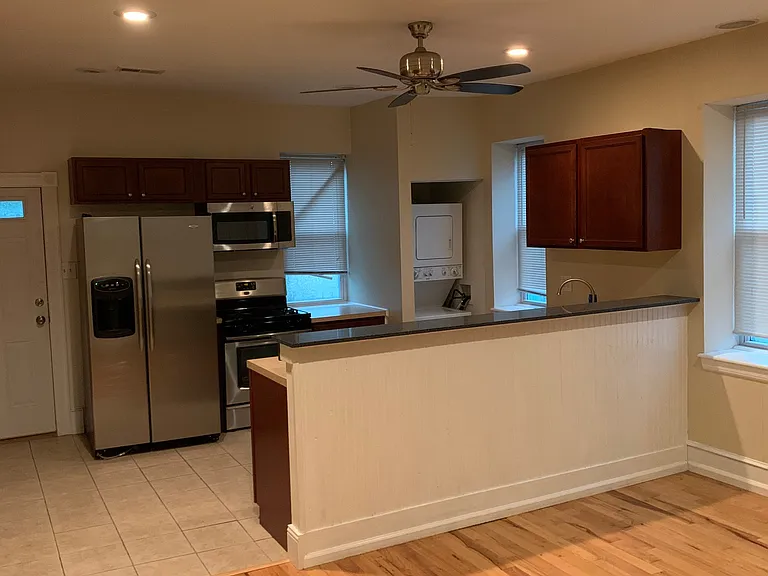 4533 Springfield Ave — Photo 9