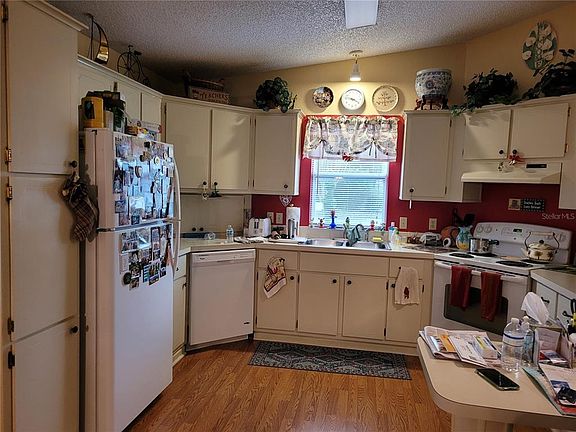 4th image of 1146 Paradise Dr