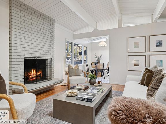 3rd image of 26 Venetia Meadows