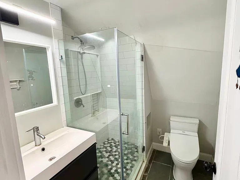 246 Cypress St #4 — Photo 16