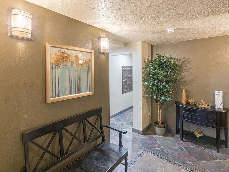 Cimarron Apartments — Photo 7