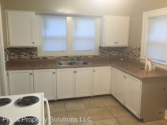5th image of 403 N Catalpa St