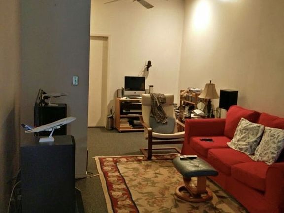 3rd image of 138 Bay 14th St #2