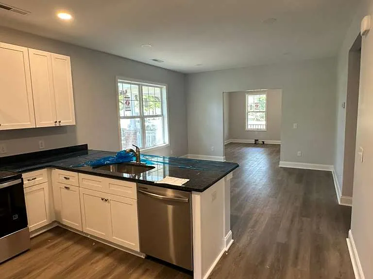 6001 Park Ave — Photo 5