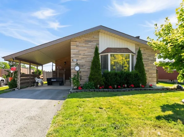 8689 Furlong Ave, Niagara Falls, ON L2G 6W9