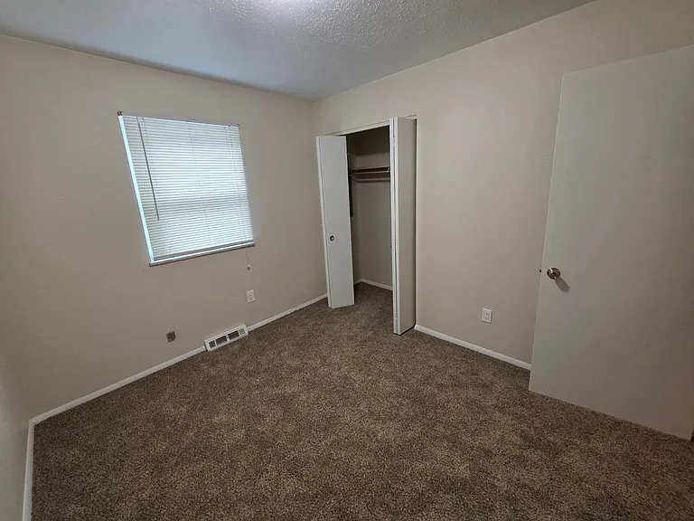 4604 Imperial Dr — Photo 13