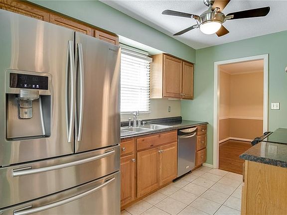 5th image of 308 Cypress Dr