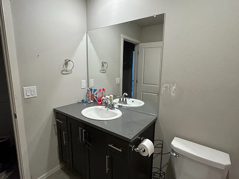 602 Pickering Ln — Photo 43