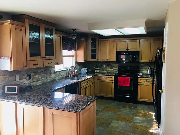 3442 Maple Cir — Photo 3