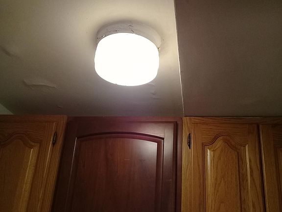 3rd image of 1121 Arlington Blvd #5