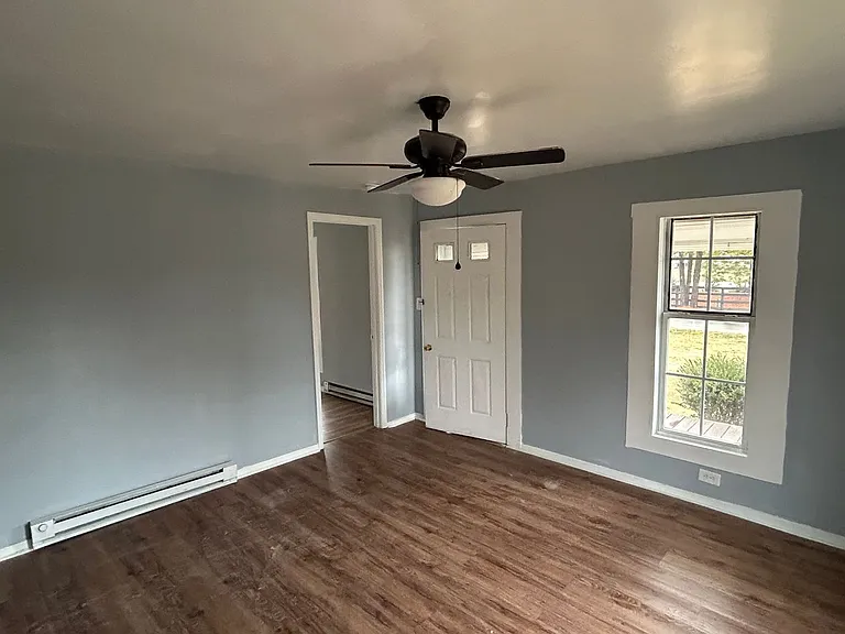 1028 S Arendell Ave — Photo 8