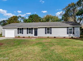 1912 Paulette Rd, Morehead City, NC 28557