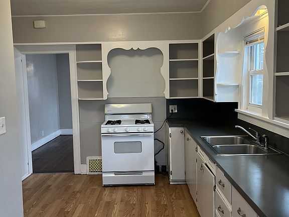 3rd image of 1284 W Dale Ave #1