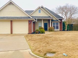 8925 Abingdon Pl, Montgomery, AL 36117