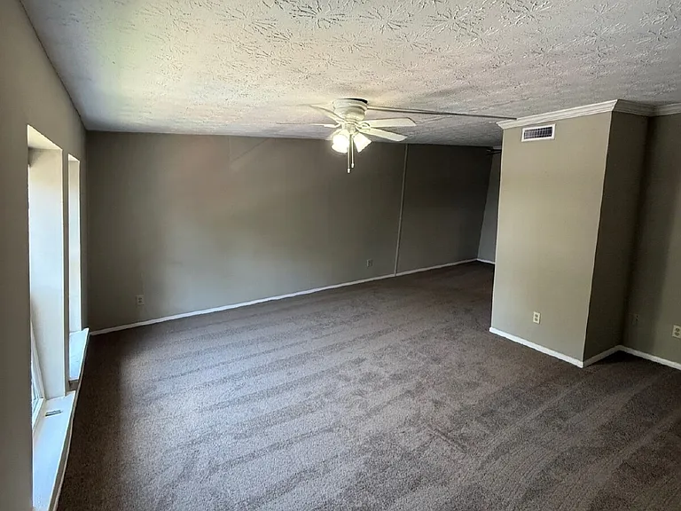 2020 Continental Ave #235 — Photo 9