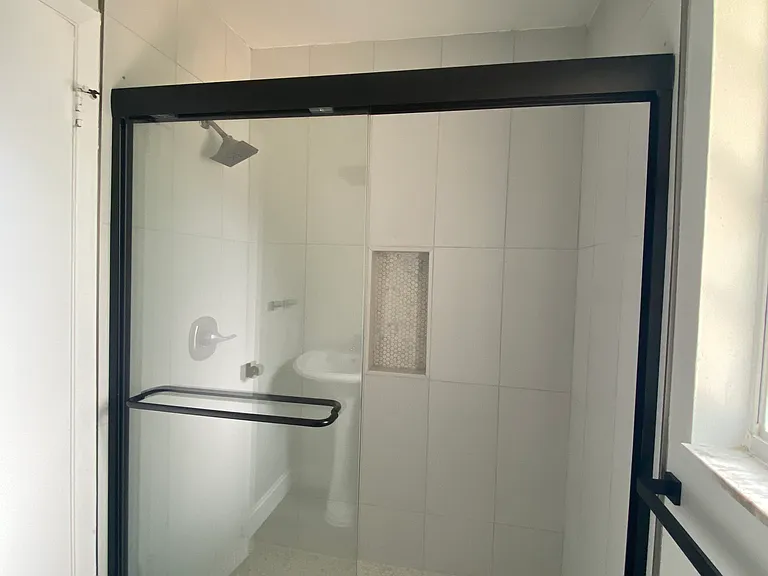 609 Parkwood Ave — Photo 11